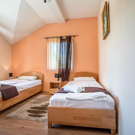 Garni Hotel Mali Predah Knjazevac Ngoại thất bức ảnh
