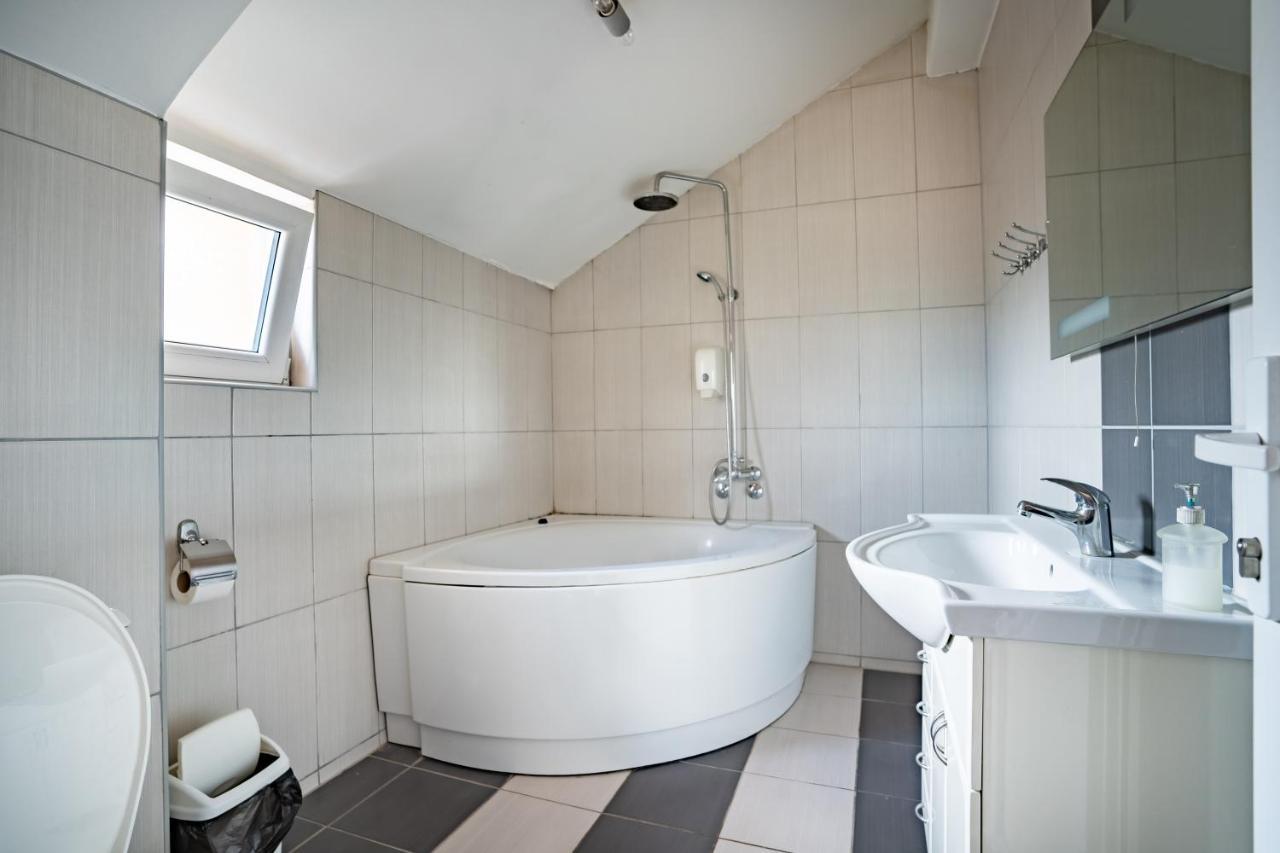 Garni Hotel Mali Predah Knjazevac Ngoại thất bức ảnh